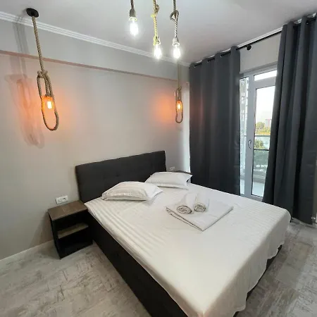 Apartment Grand Mamaia *