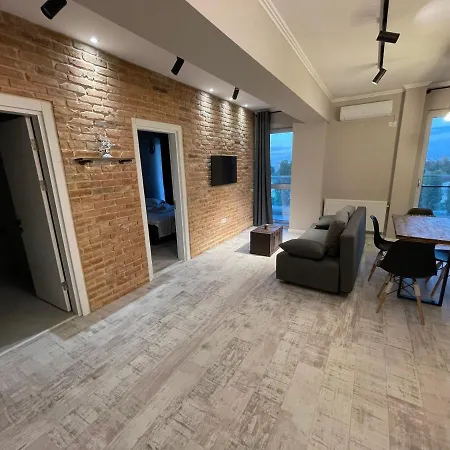 Apartment Grand Mamaia *