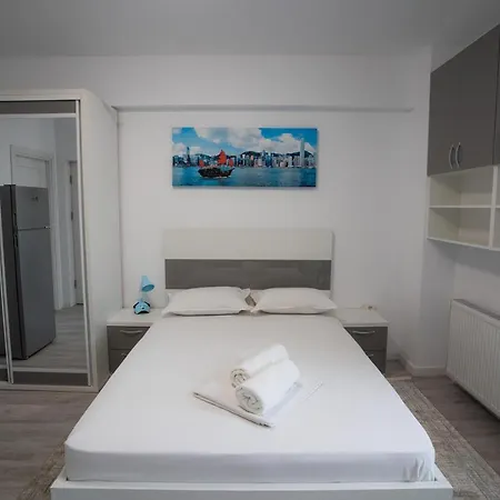 Grand Mamaia Apartment *