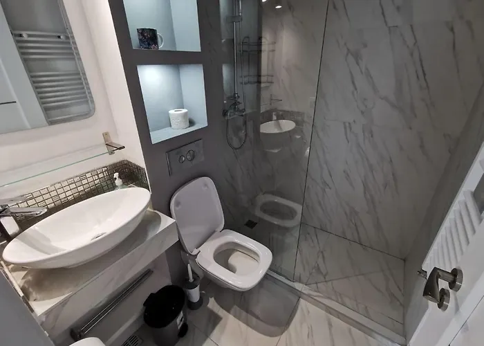 アパート Grand Mamaia コンスタンツァ