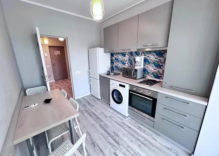 Grand Mamaia アパート *