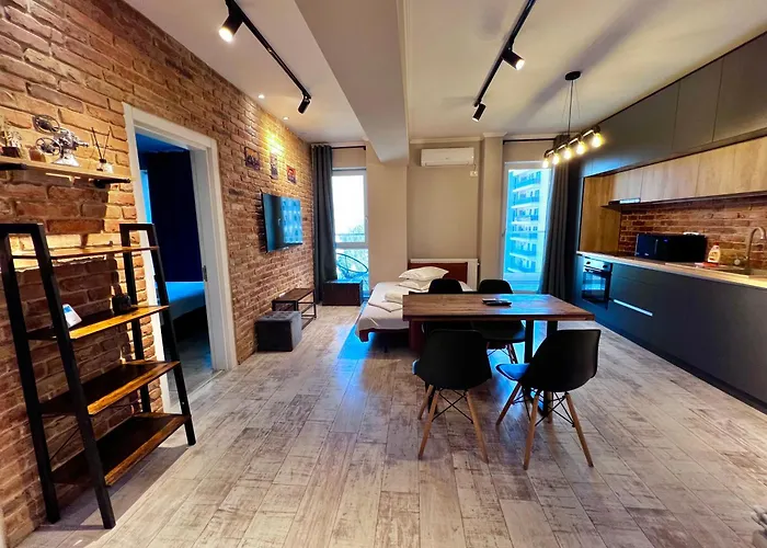 Grand Mamaia アパート コンスタンツァ